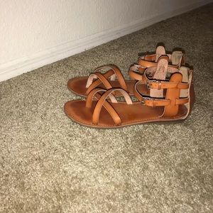 American Eagle sandals